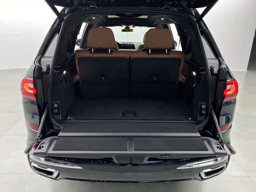 BMW X7 2022