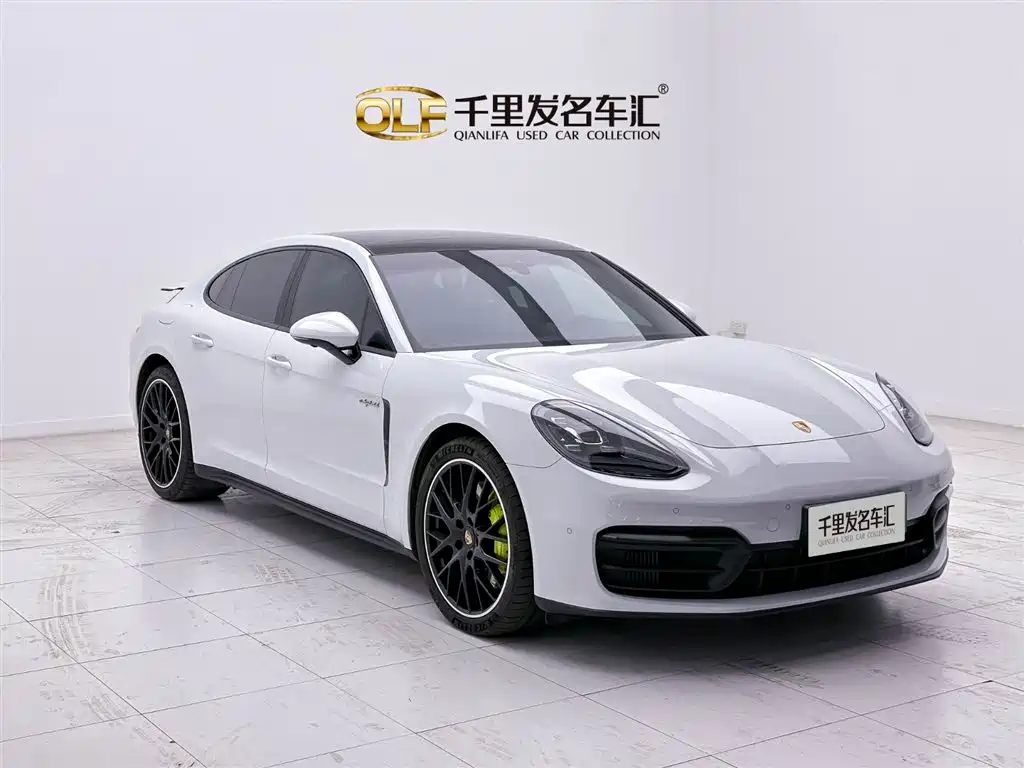 Porsche Panamera 2023