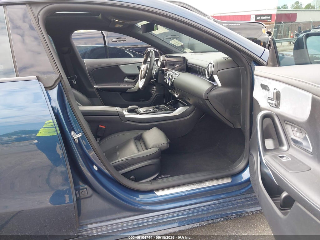 Mercedes-Benz CLA 2022