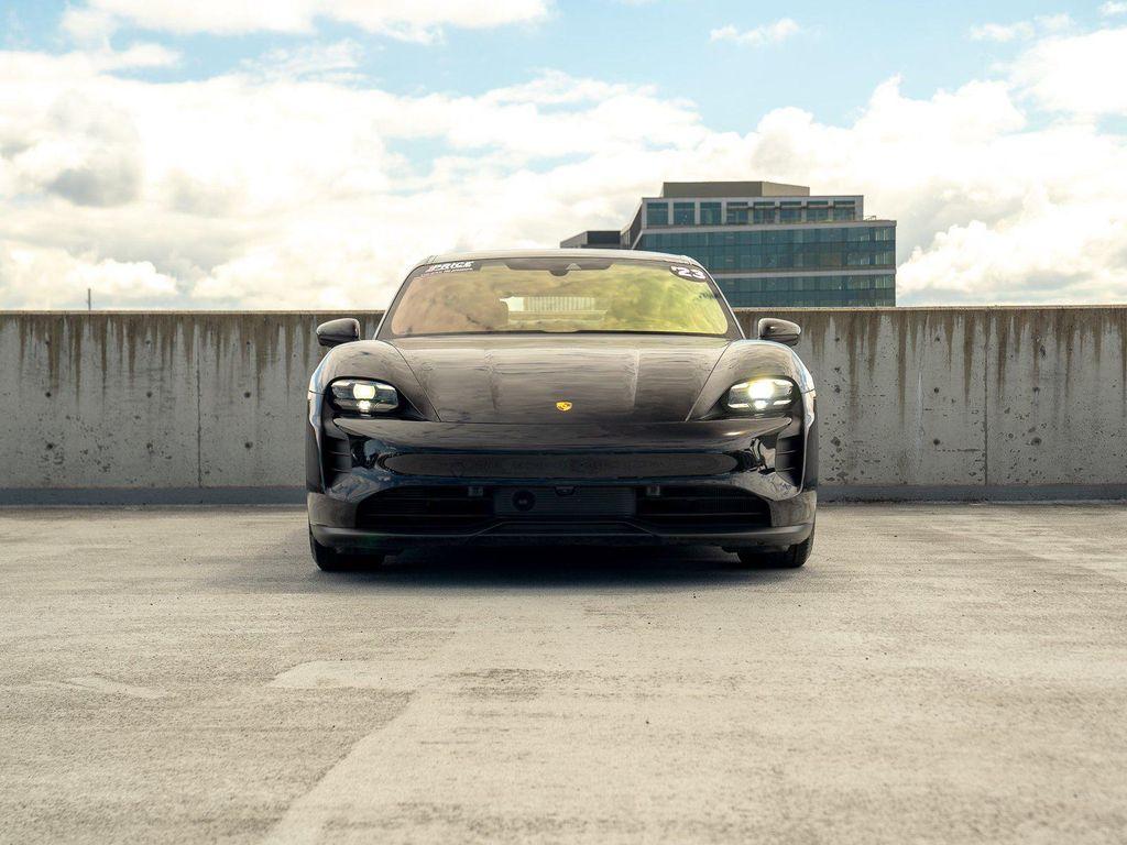 Porsche Taycan 2023
