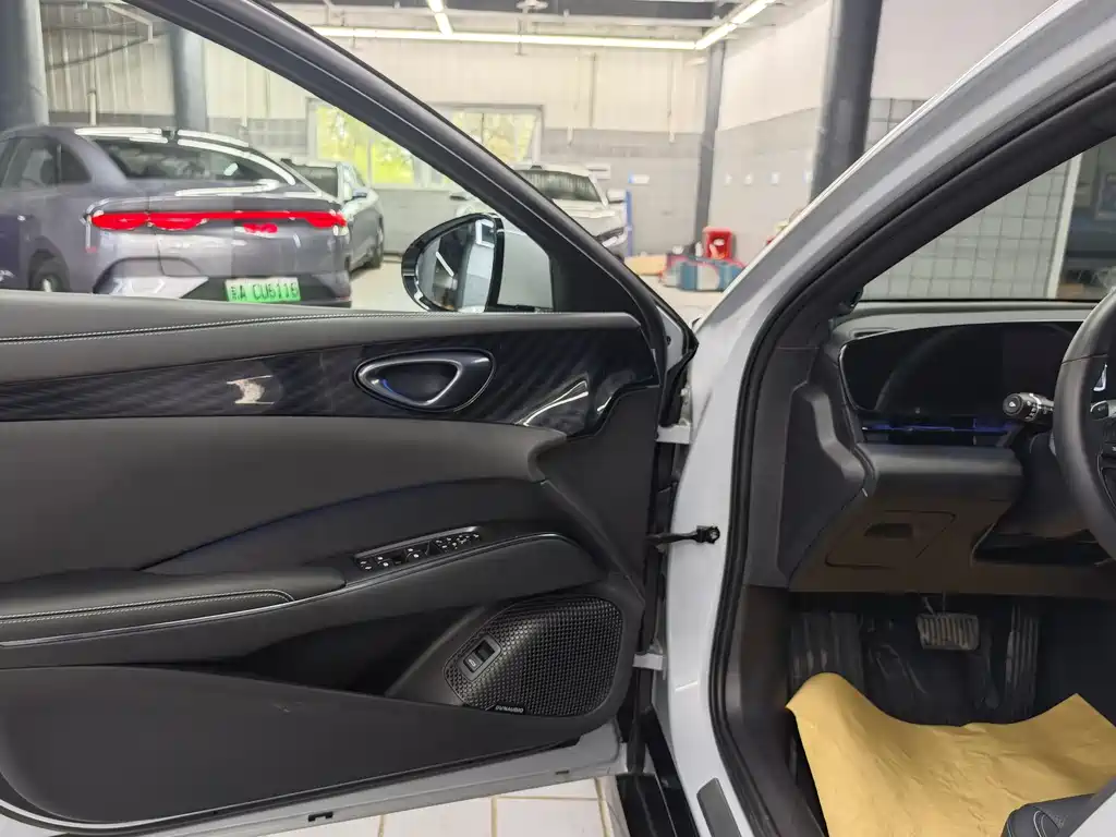 BYD Seal 2025