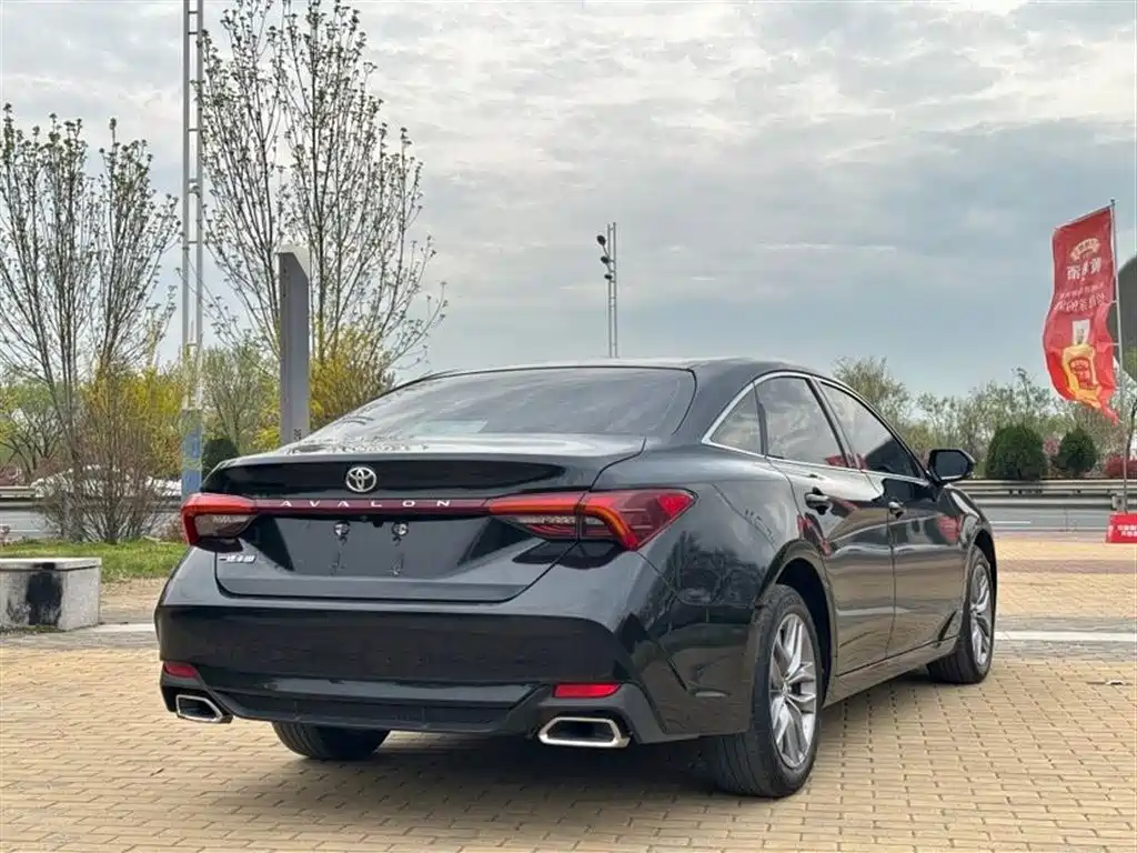 Toyota Avalon 2021