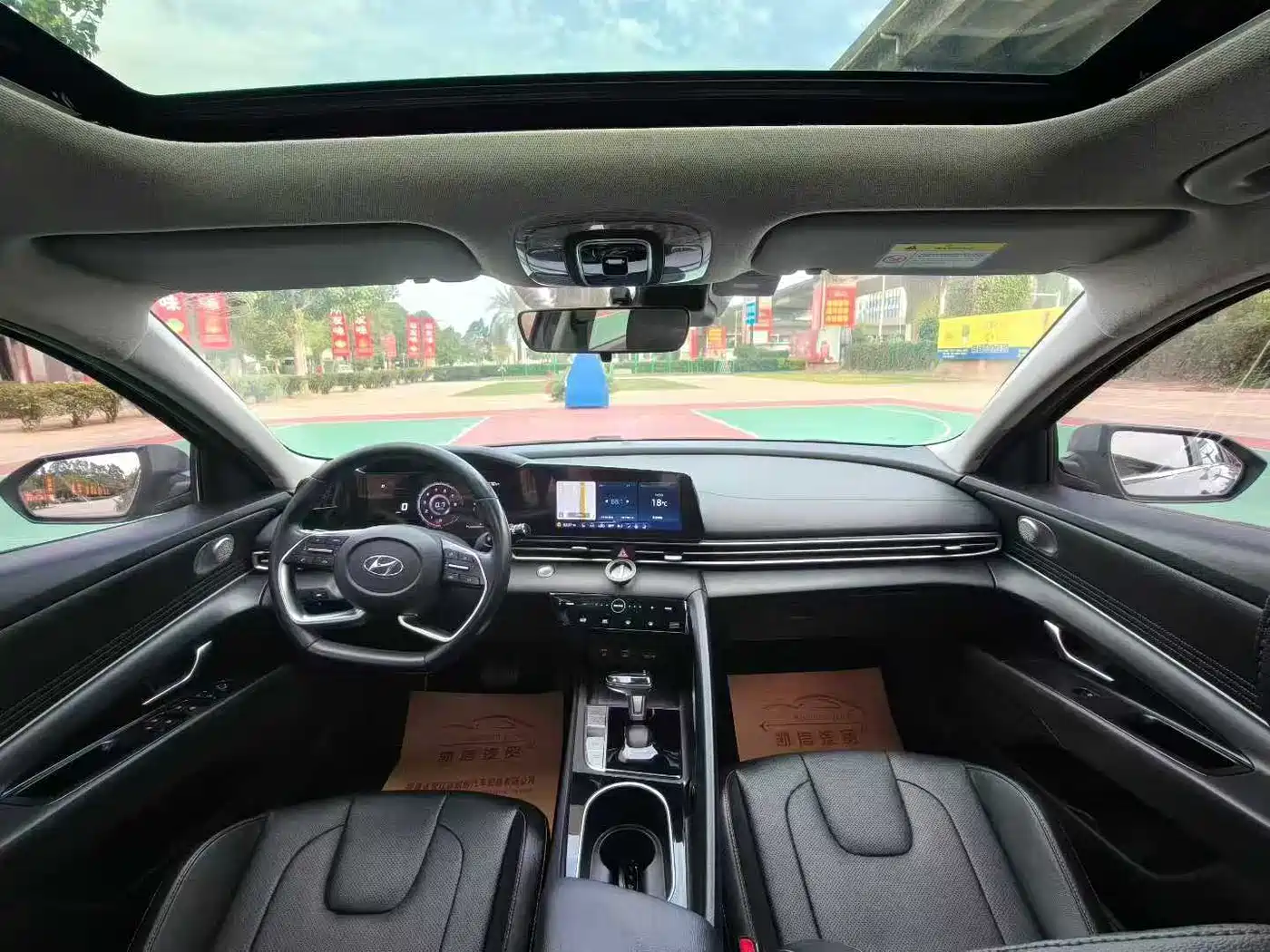 Hyundai Elantra 2022