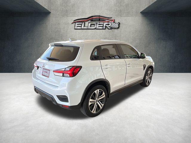 Mitsubishi Outlander Sport 2024