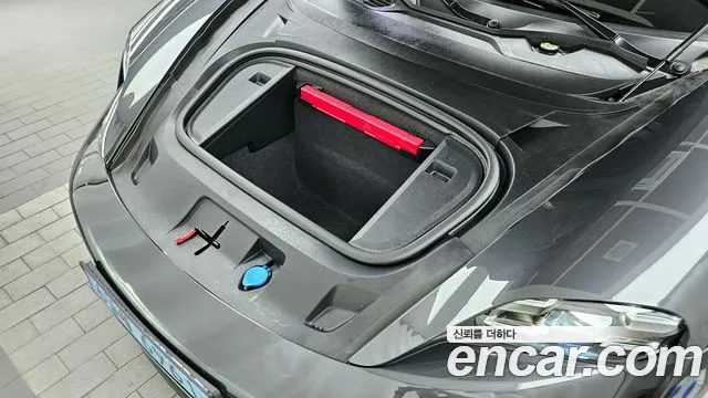 Porsche Taycan 2021