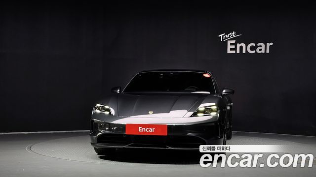 Porsche Taycan 2024