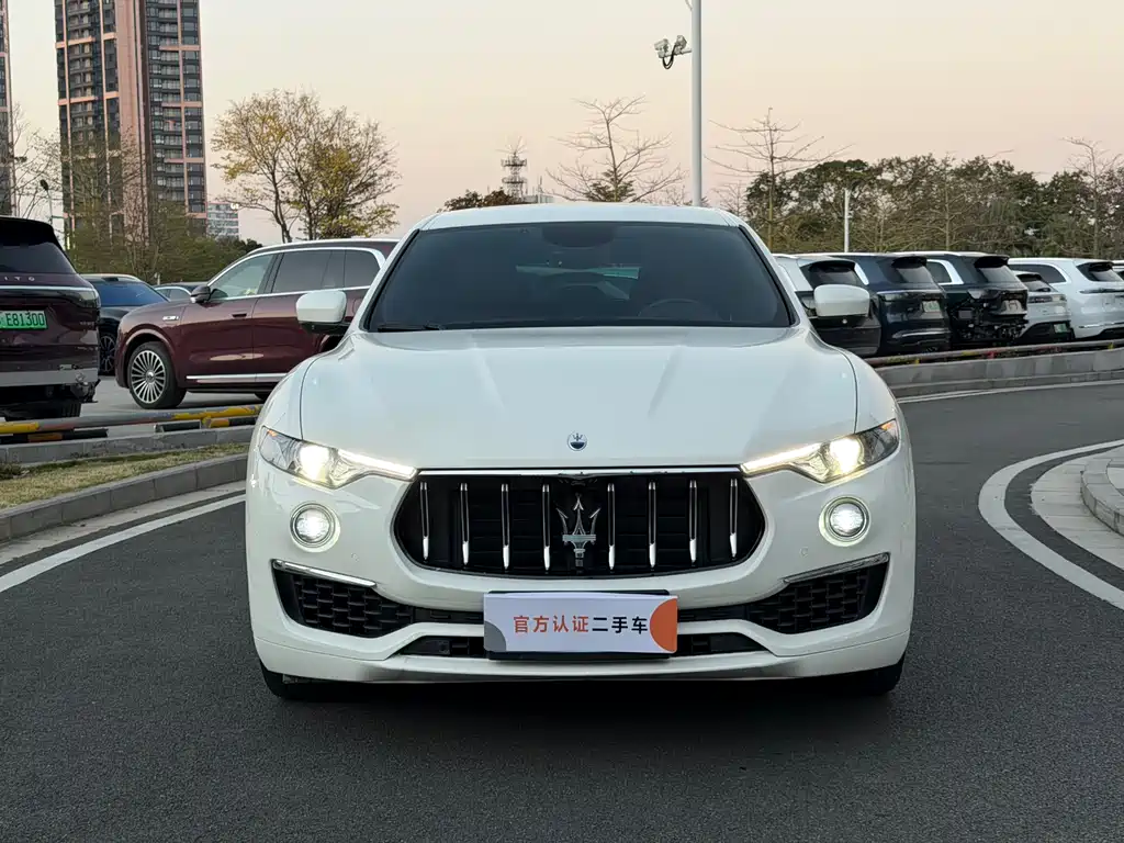 Maserati Levante 2022