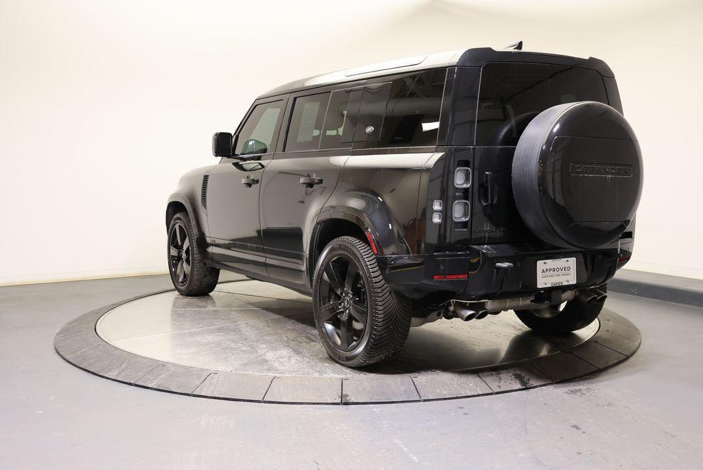 Land Rover Defender 2022