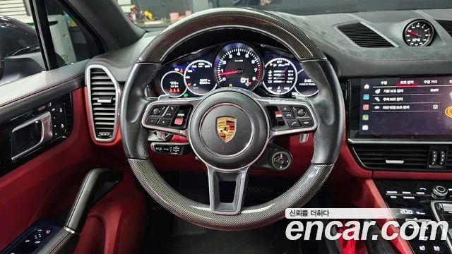 Porsche Cayenne 2022