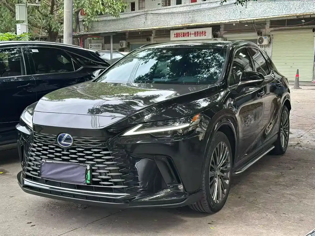 Lexus RX 2024