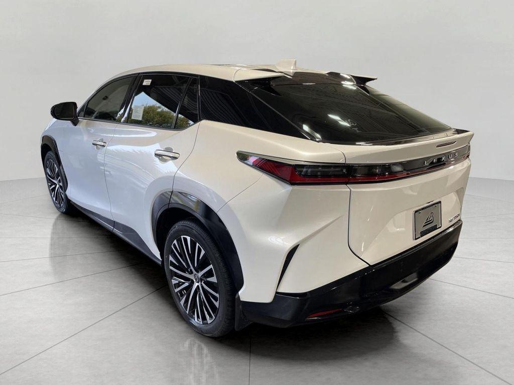 Lexus RZ 2026