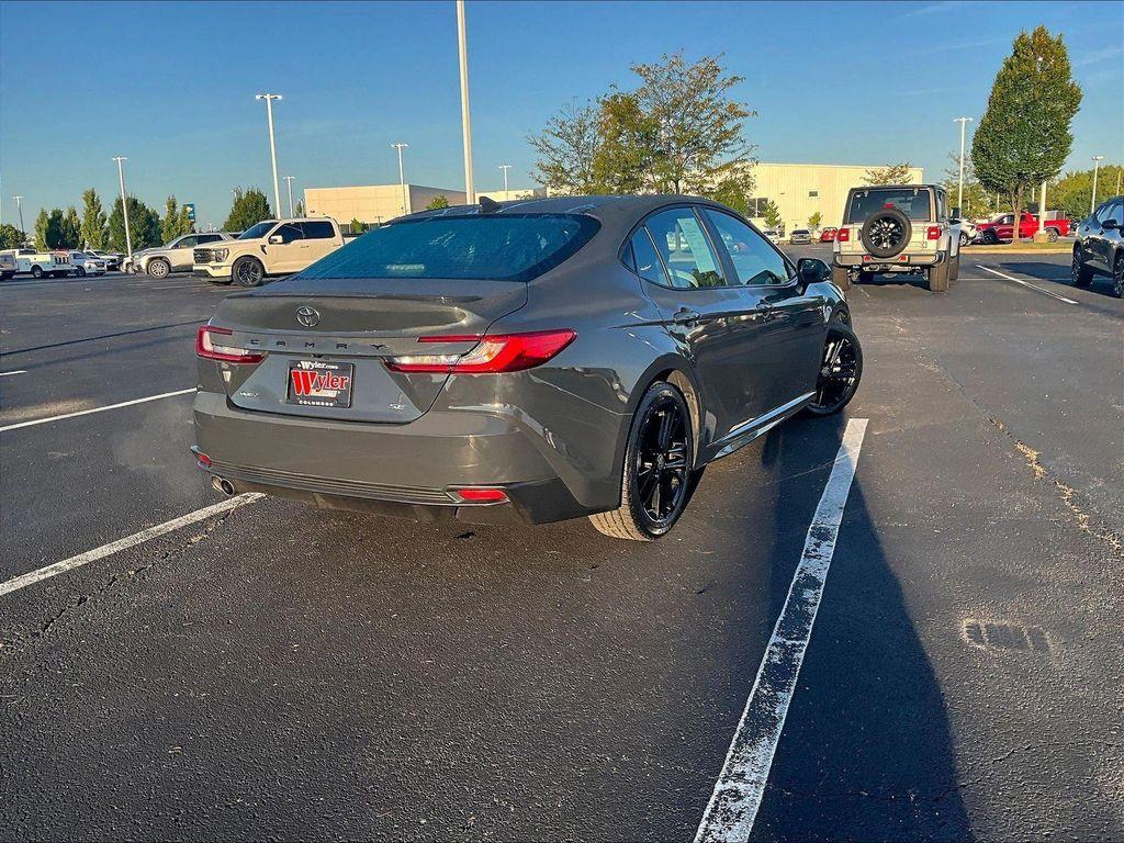 Toyota Camry 2025