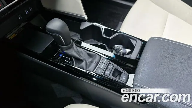 Toyota Camry 2025