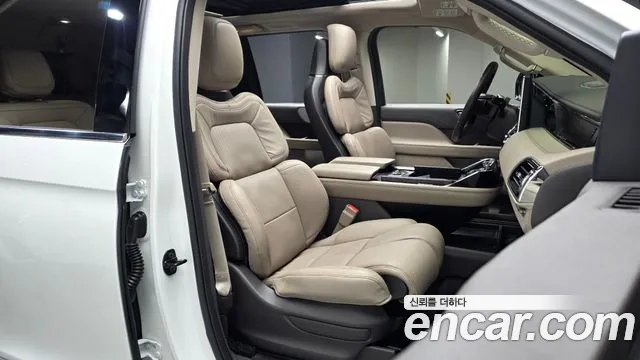 Lincoln Navigator 2022