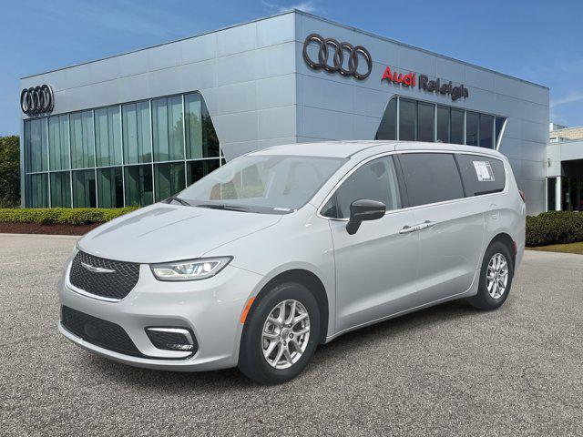 Chrysler Pacifica 2024
