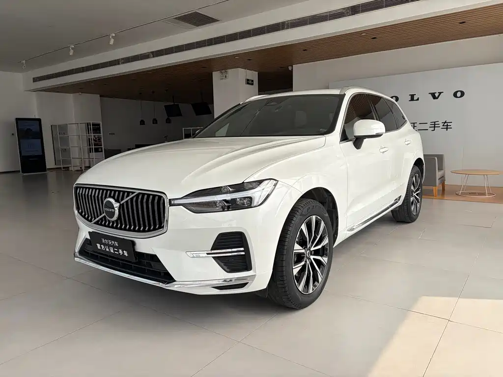 Volvo XC60 2022