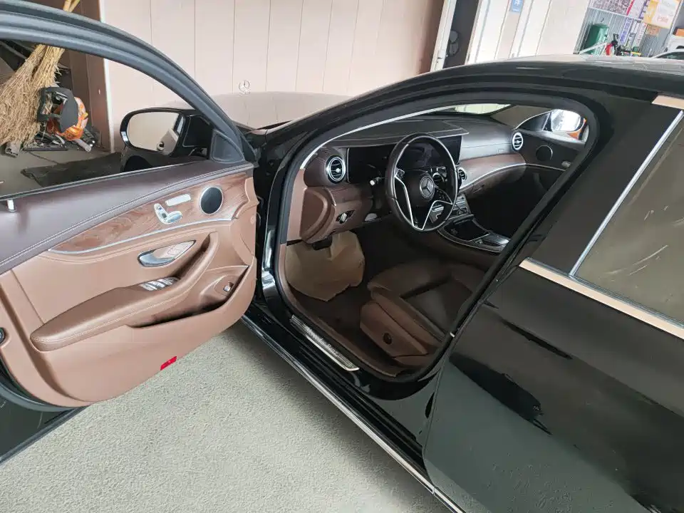 Mercedes-Benz E-Класс 2023