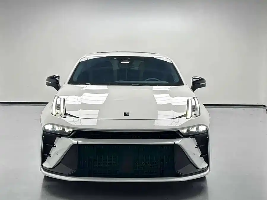 Lynk & Co 03 2022