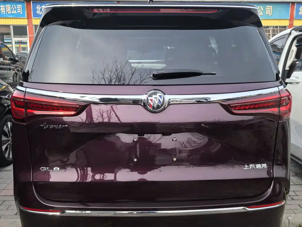Buick GL8 2025