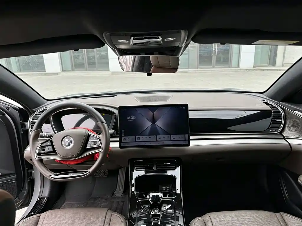 BYD Han 2024