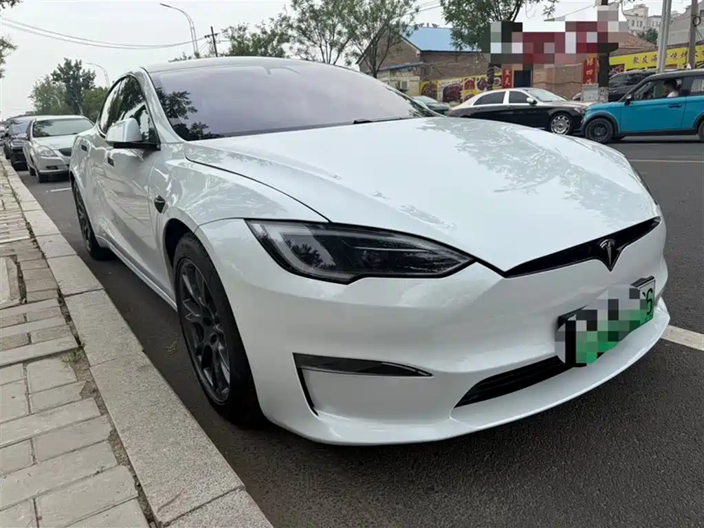 Tesla Model S 2023