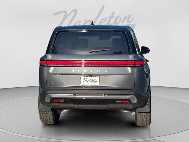 Rivian R1S 2025