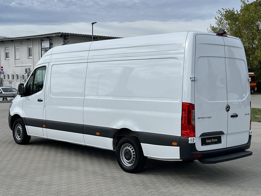 Mercedes-Benz SPRINTER 2025