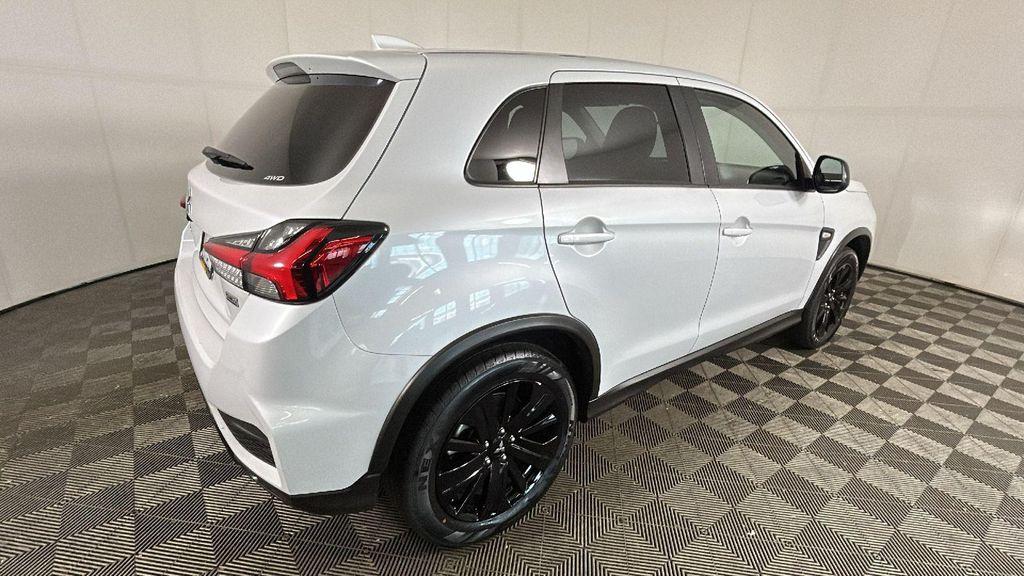 Mitsubishi Outlander Sport 2025