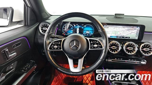 Mercedes-Benz GLB 2021
