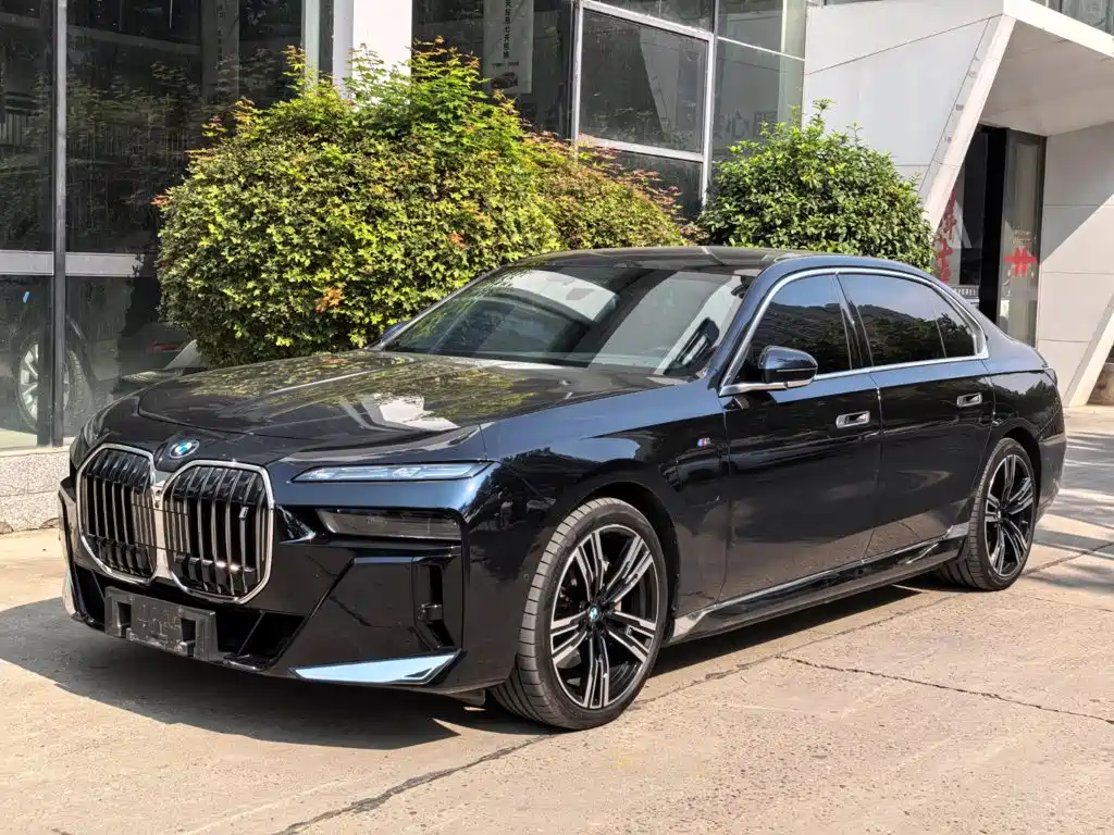 BMW i7 2023