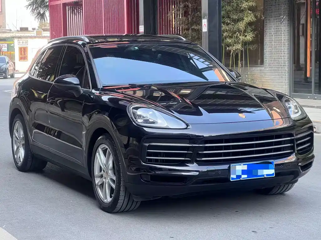 Porsche Cayenne 2021