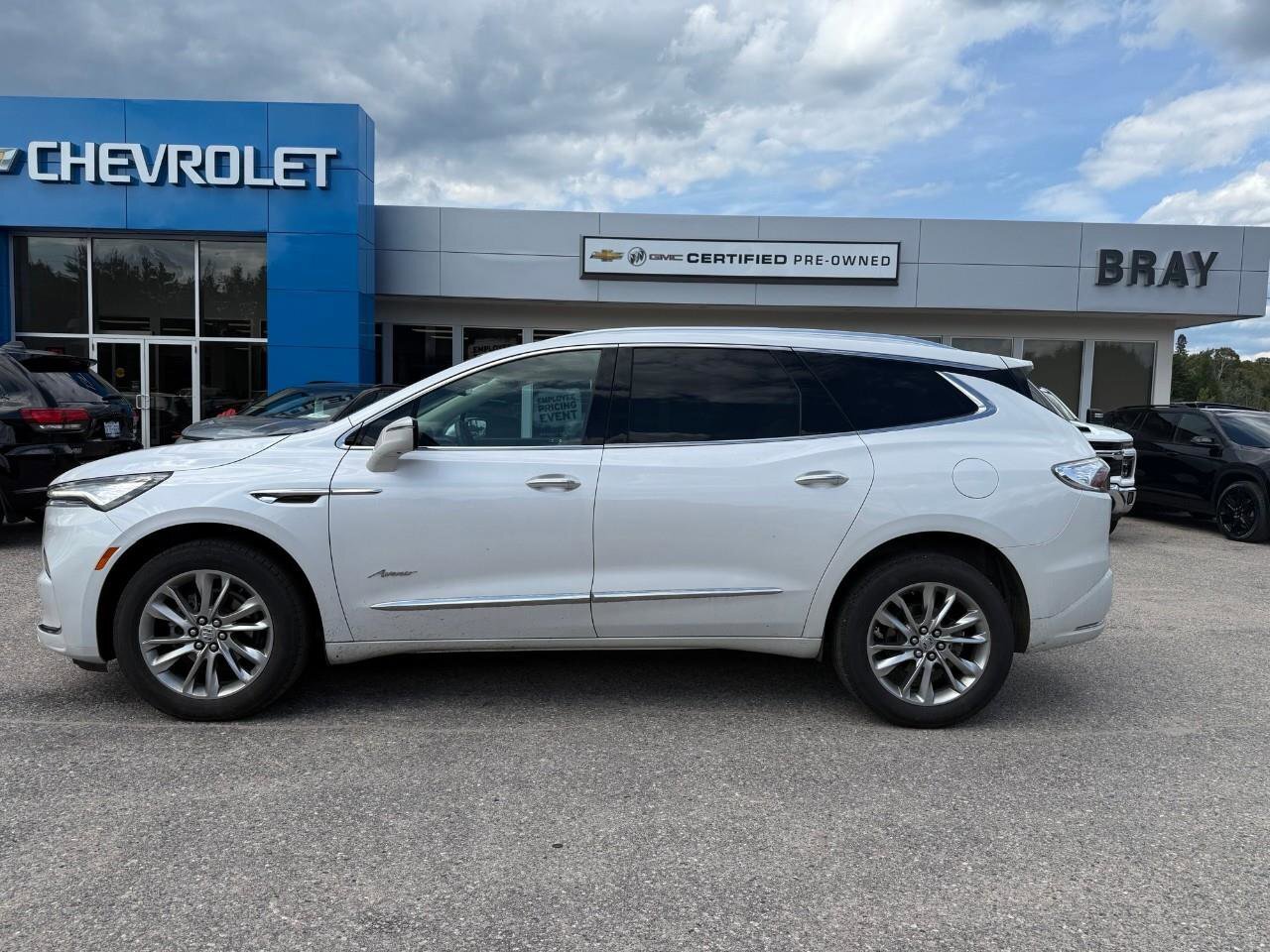 Buick Enclave 2024