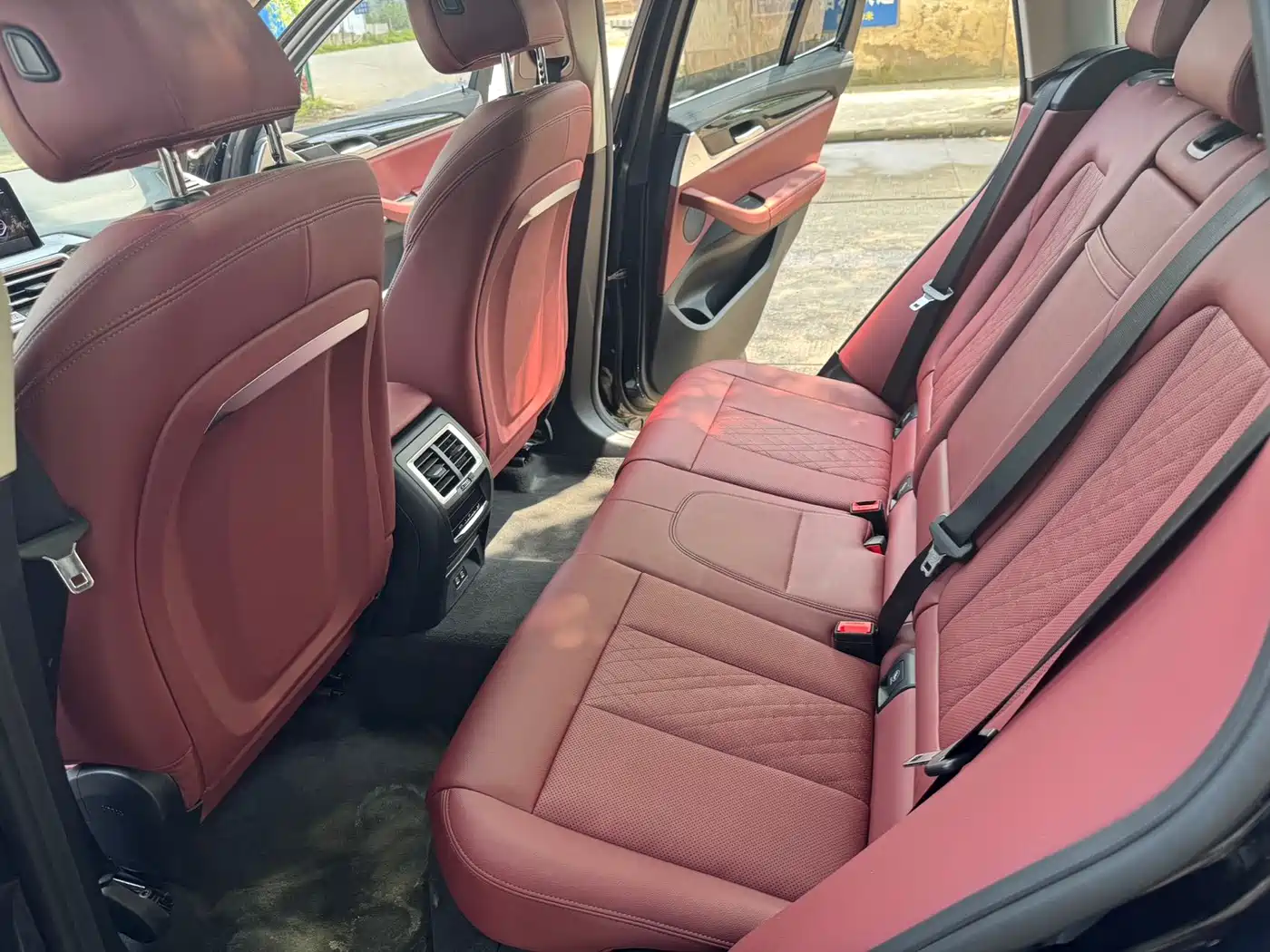 BMW iX3 2024