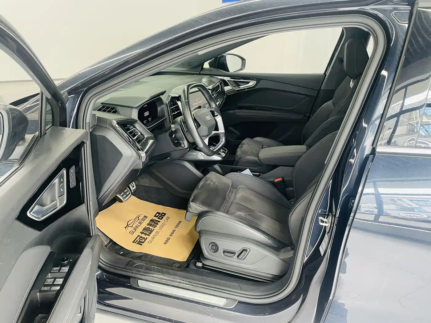 Audi Q4 e-tron 2023