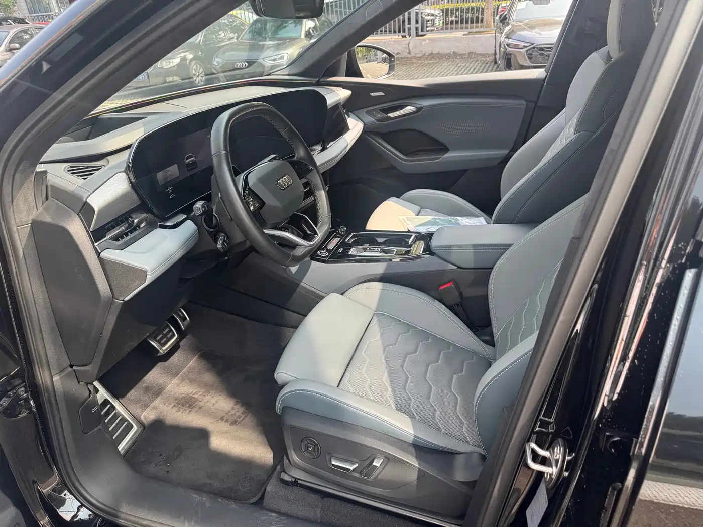 Audi e-tron 2025