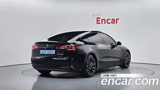 Tesla Model 3 2021
