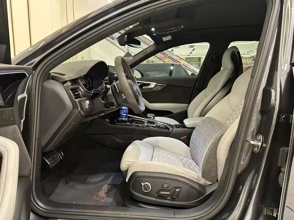 Audi RS 4 2021