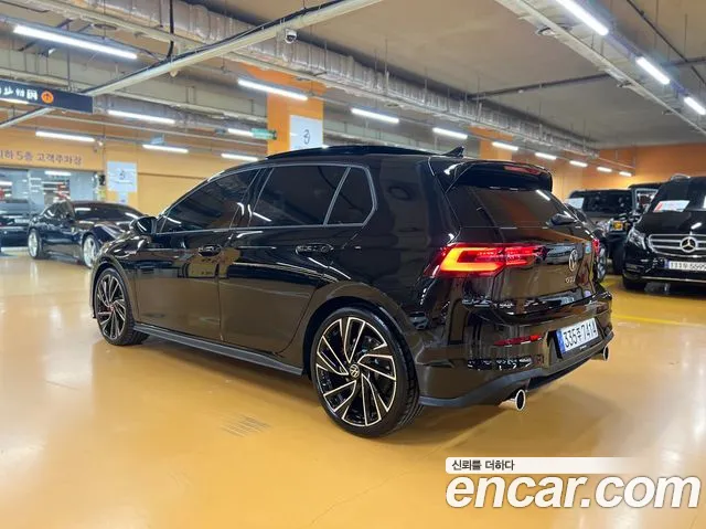 Volkswagen Golf 2024