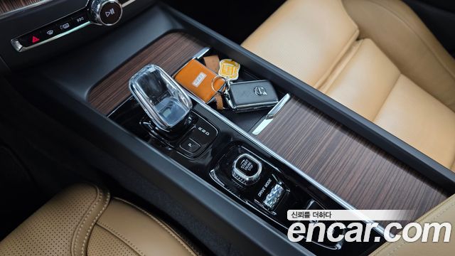 Volvo XC60 2021