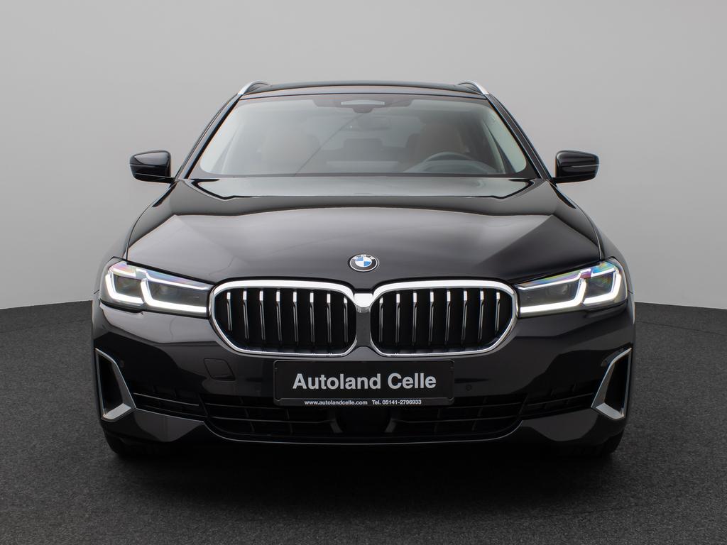 BMW 520 2023