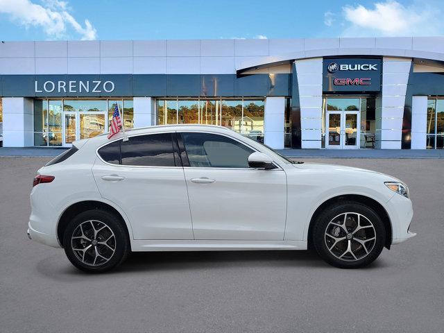 Alfa Romeo Stelvio 2021