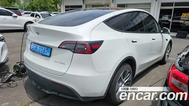 Tesla Model Y 2021