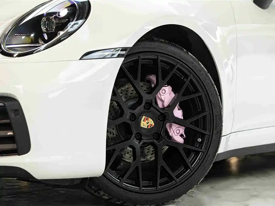 Porsche 911 2023