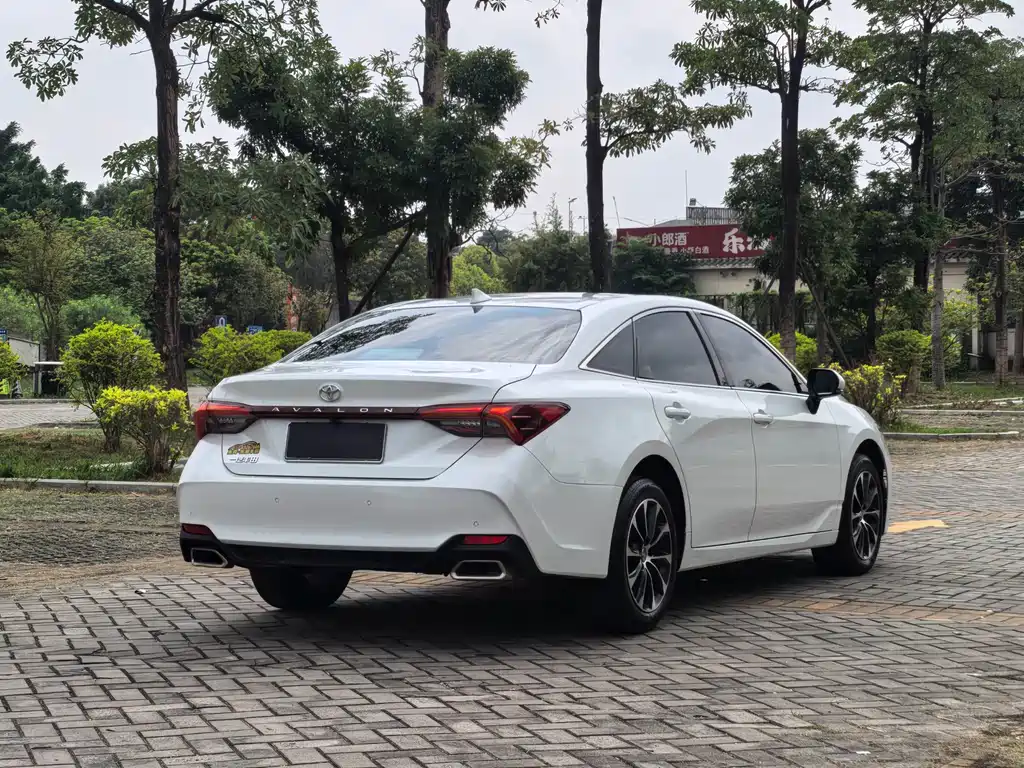 Toyota Avalon 2024