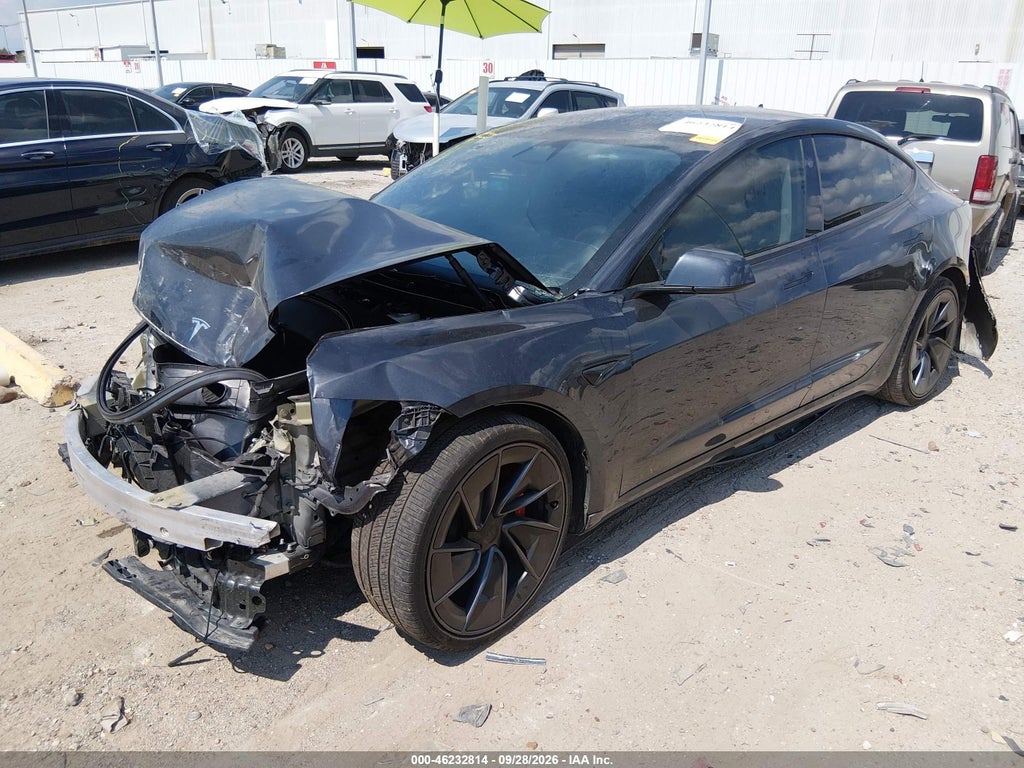 Tesla Model 3 2025