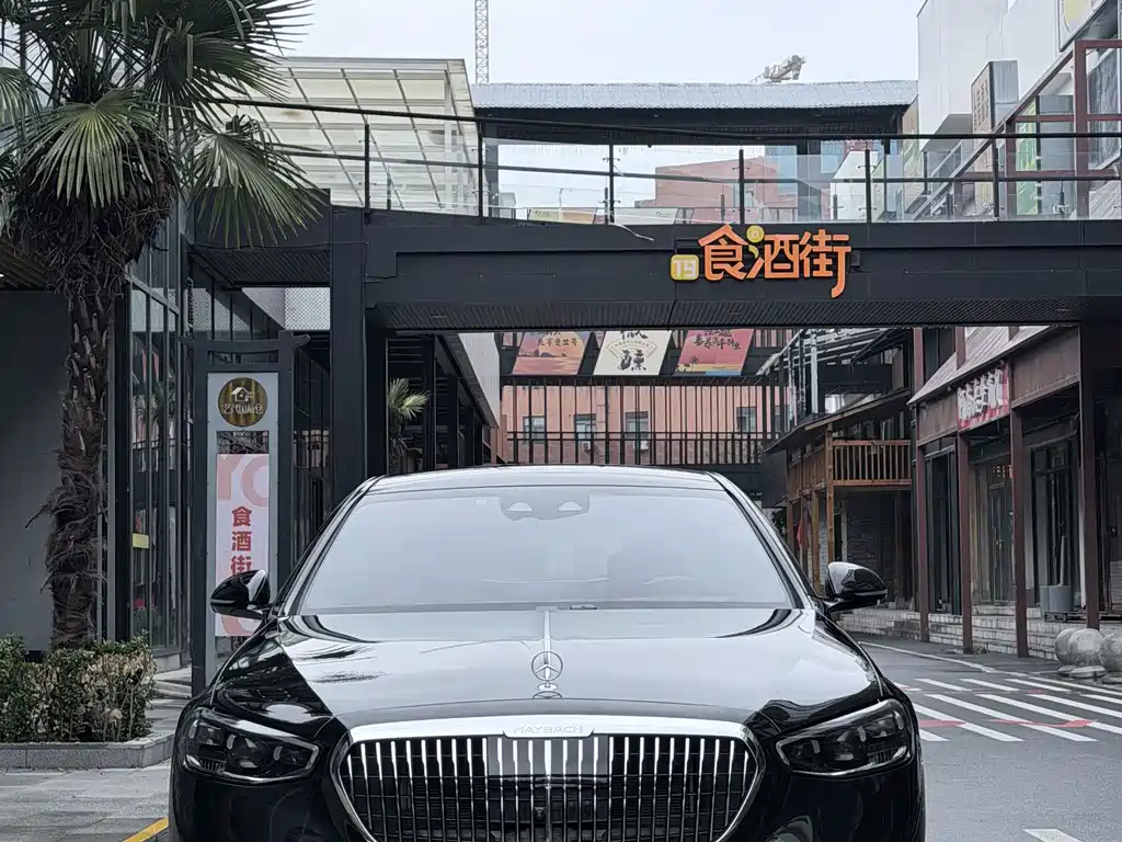 Mercedes-Benz Maybach S-Класс 2022