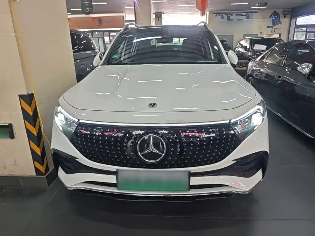 Mercedes-Benz EQB 2025