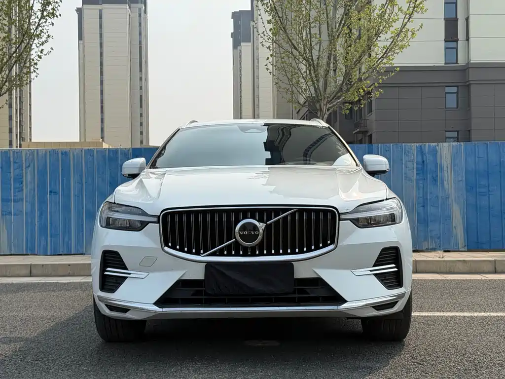 Volvo XC60 2022