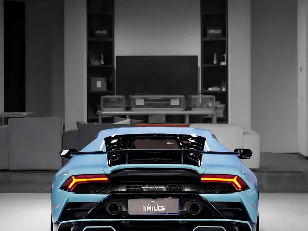 Lamborghini Huracán 2023