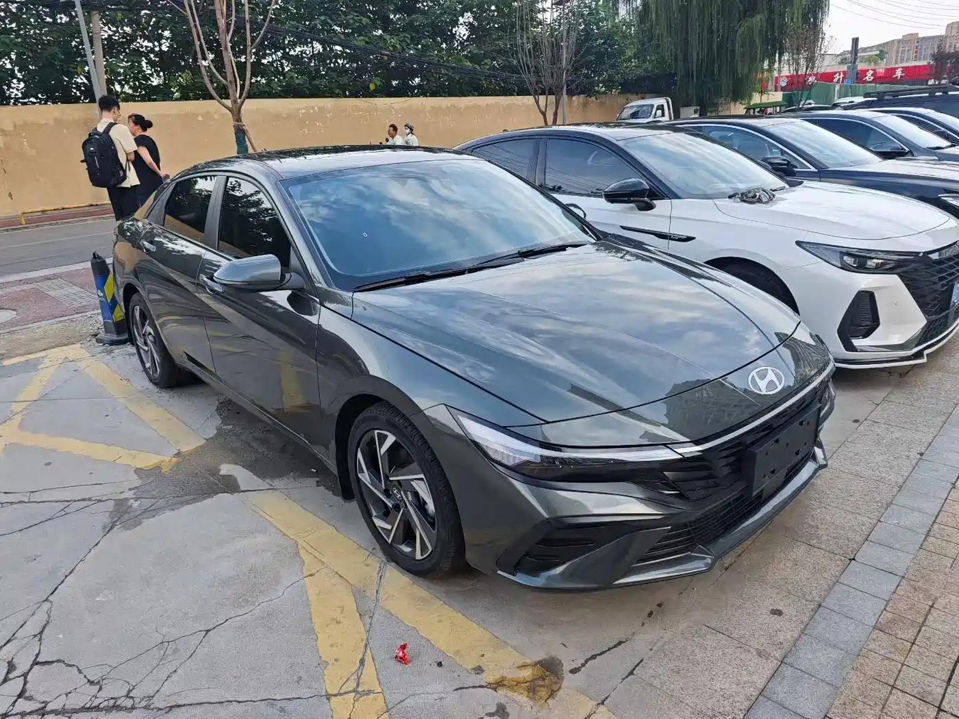 Hyundai Elantra 2024
